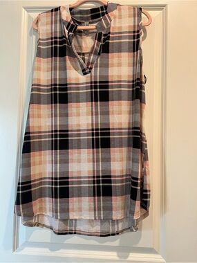 Honeyme Curvy Sleeveless Plaid Tunic Top in Pink, Black & Cream